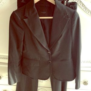 The Limited Collection sz 2 black pen striped suit